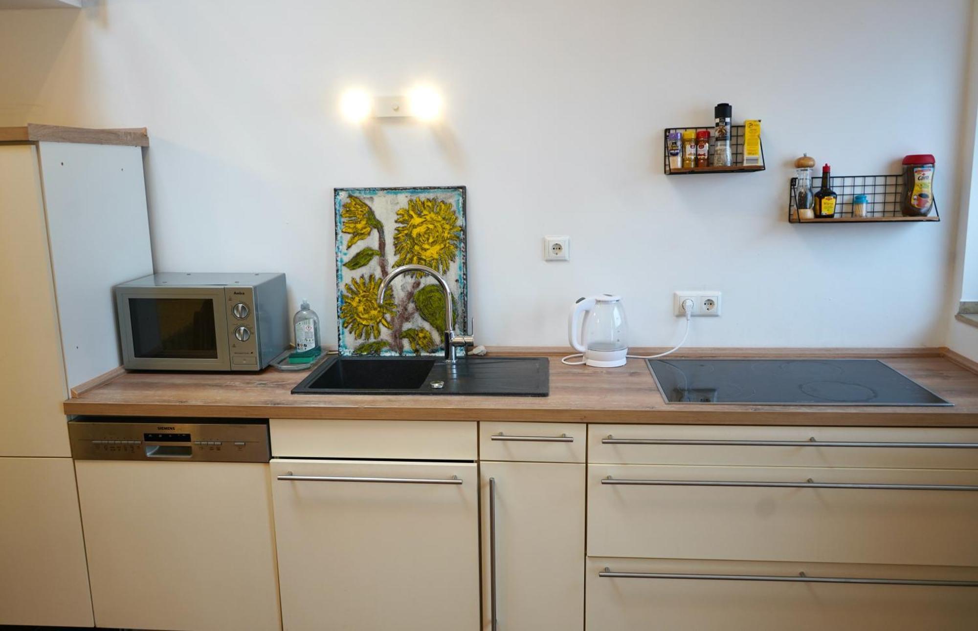 Charmantes Maisonette-Appartment Кельн Екстер'єр фото